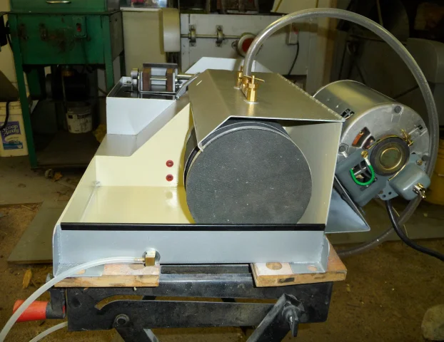 Lortone LUX-6 6 inch Combination lapidary arbor & trim saw - Image 4