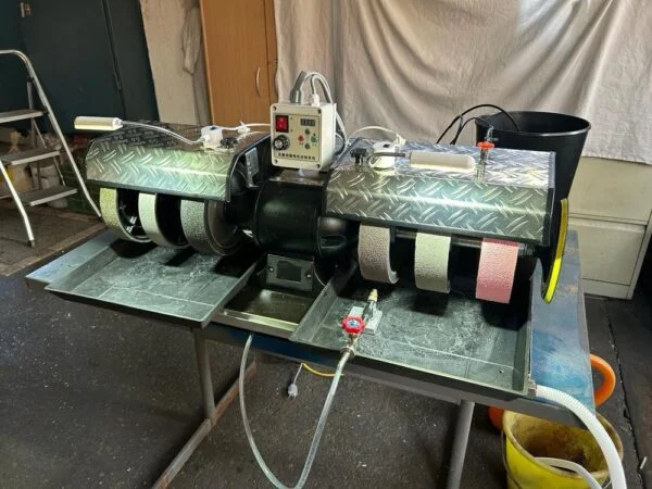 Lapidary Stone Grinding Machine 6-Wheel 200mm With Cutting Device - Image 3
